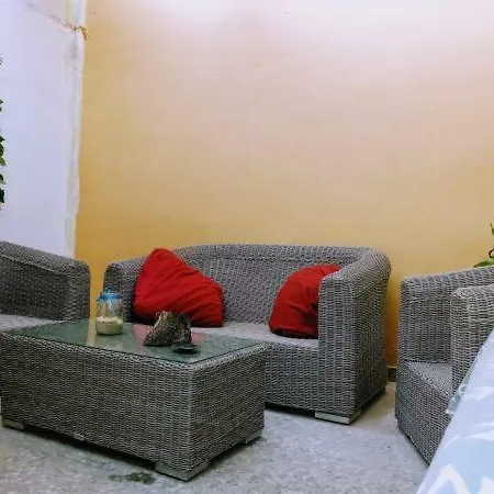 Casa Vacanze Flora Holiday home *